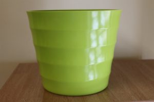 Quality Lime Green Rigid Plastic Plant Pot Cover - Diameter 28cms
