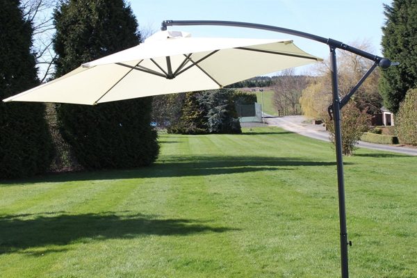 Cantilever 2.7M Wide Hanging Parasol In Cream