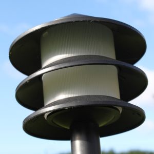 Set of 6 Low Voltage Garden Pagoda Lights Complete With Transformer and Cable