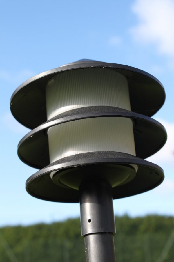 Set of 6 Low Voltage Garden Pagoda Lights Complete With Transformer and Cable
