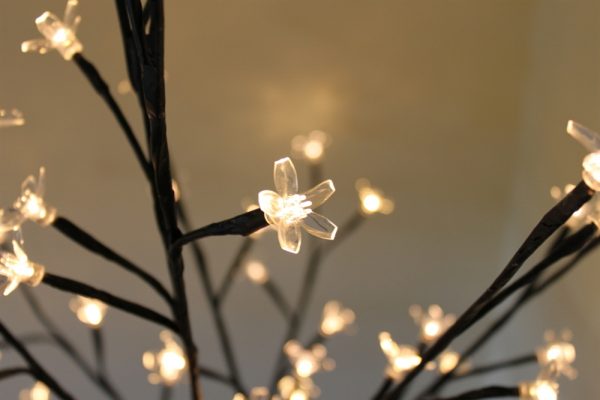 Tree 1.2M Tall-RW2010WW -100 WW Lights