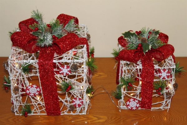 White Rattan Parcels with Red Bow-Battery