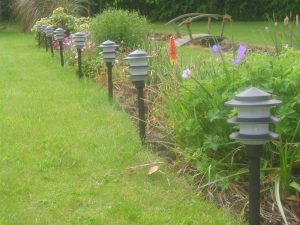 Set of 10 Garden Pagoda Lights With Transformer